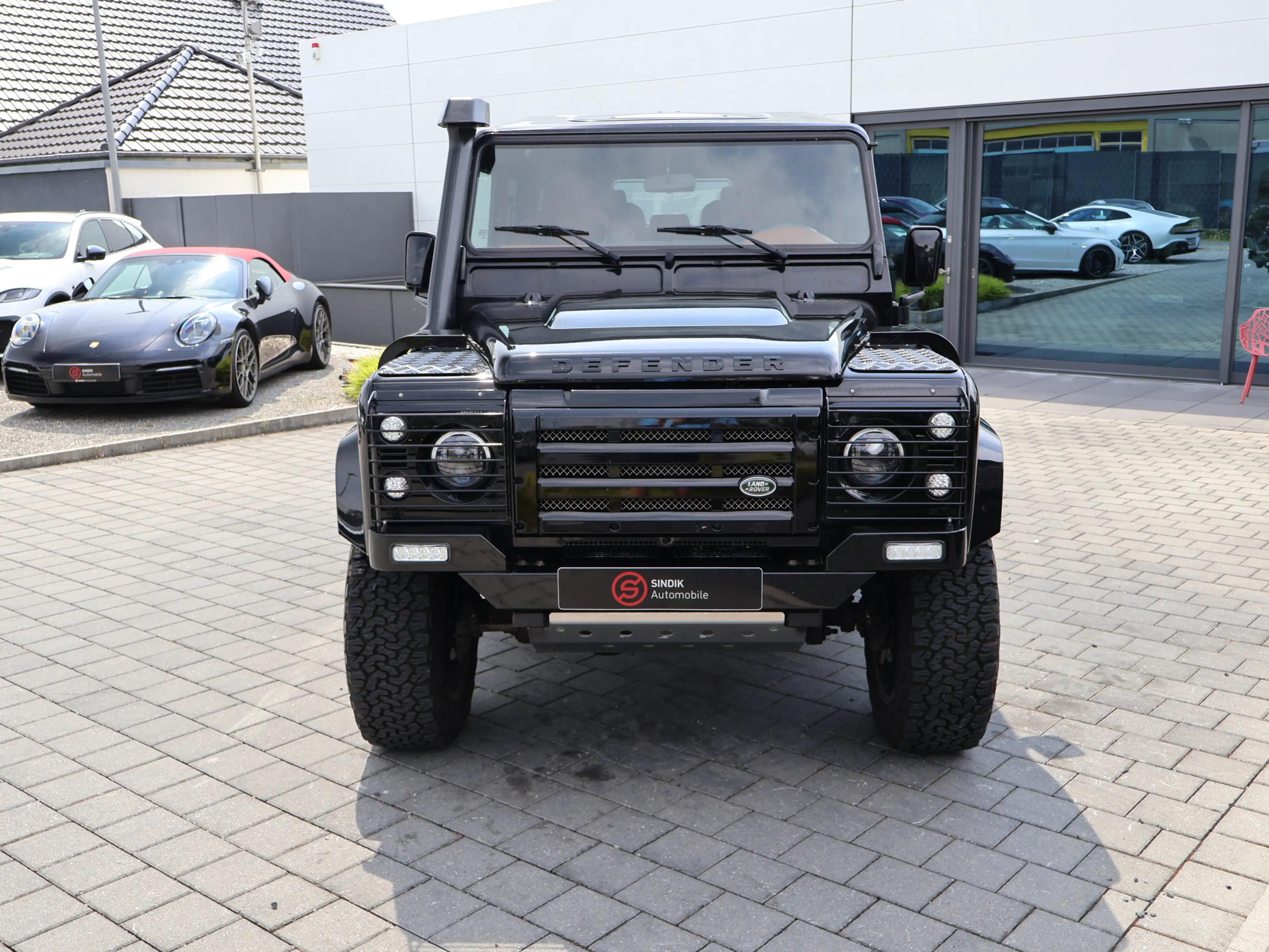 Land Rover Defender 110 HERITAGE Glasdach-LED-AHK-7 Sitzer — photo 4