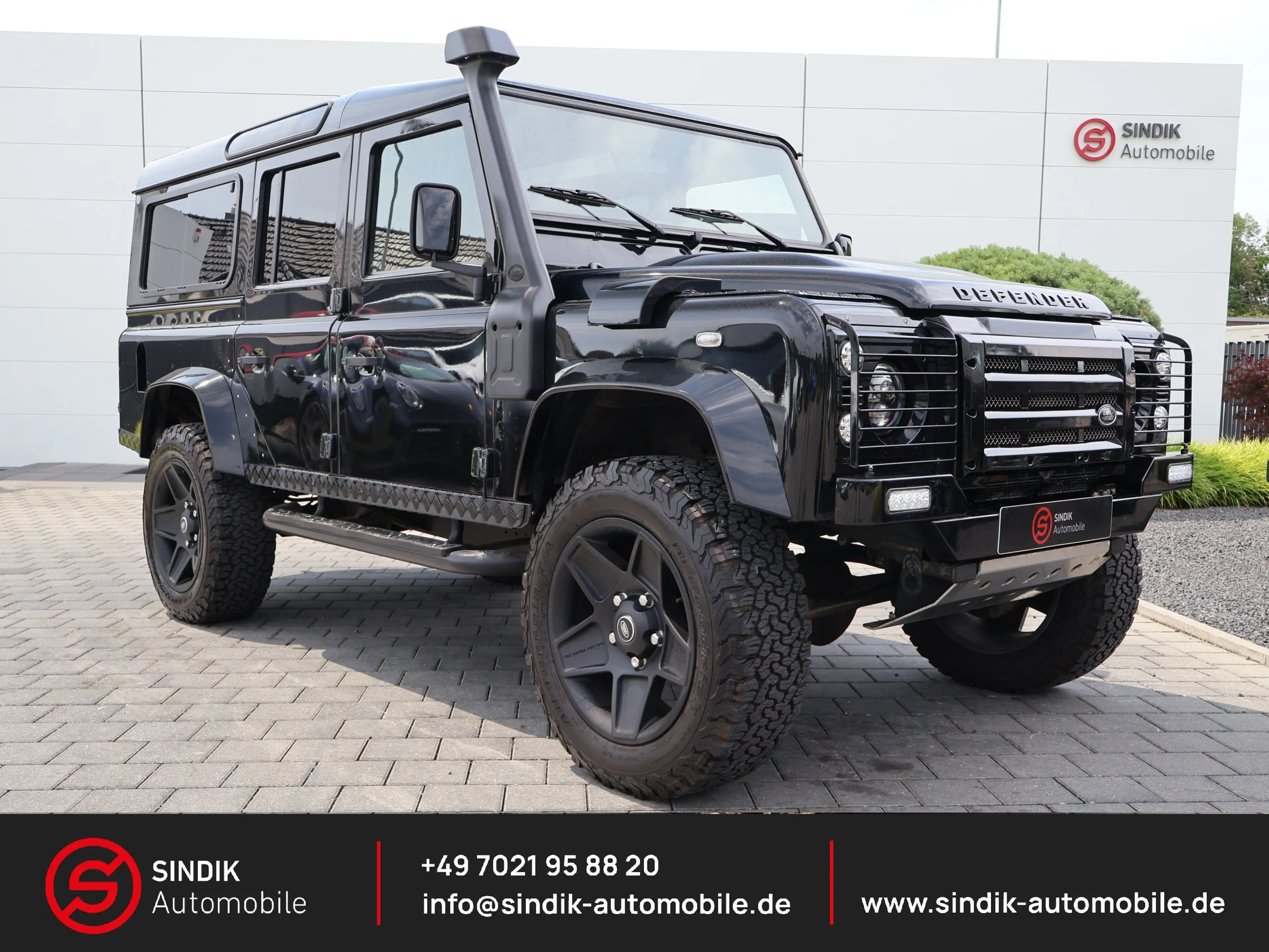 Land Rover Defender 110 HERITAGE Glasdach-LED-AHK-7 Sitzer