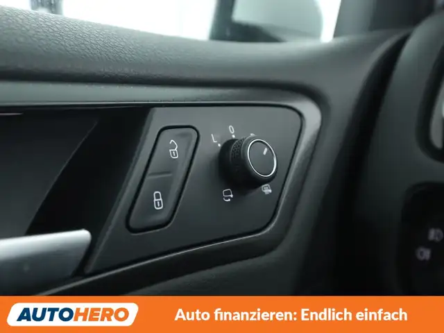 Volkswagen Golf view 27
