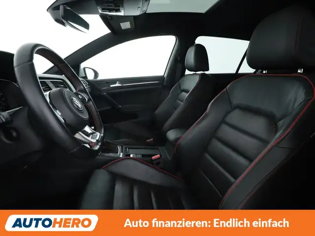 Volkswagen Golf view 10