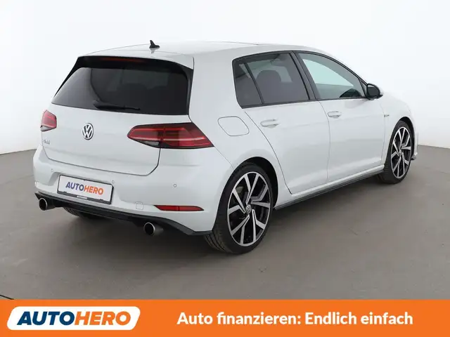 Volkswagen Golf view 6