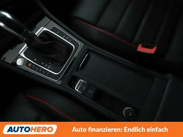 Volkswagen Golf view 24