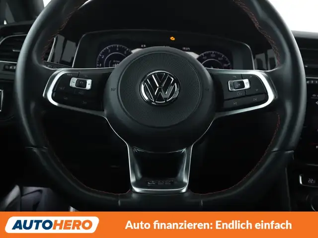 Volkswagen Golf view 19