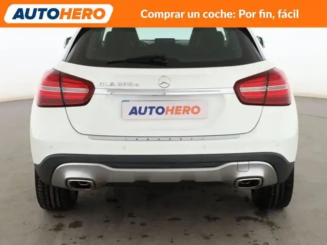Mercedes-Benz Gla view 5