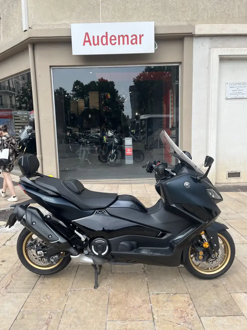 Yamaha TMAX 560 - 1