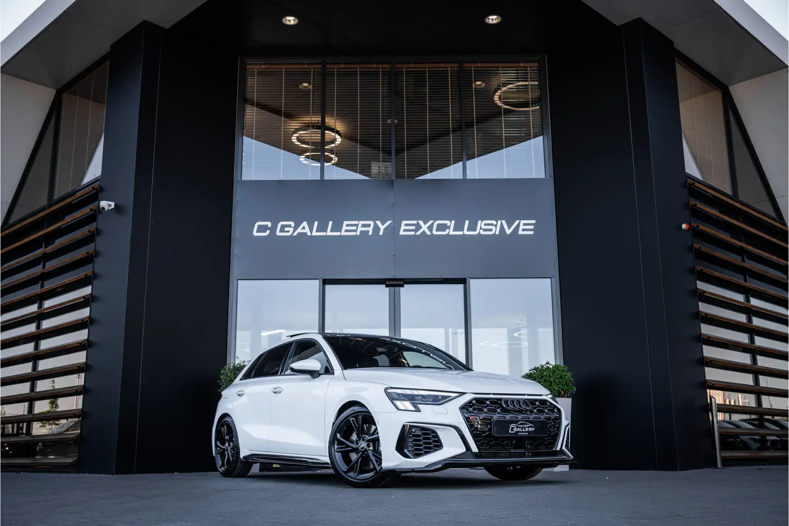 Audi S3 Sportback 2.0 TFSI quattro RS3 Look! - Panorama | Wit - 1