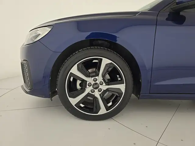 Audi A1 view 8
