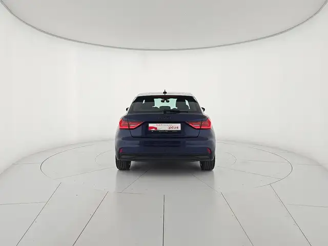 Audi A1 view 4