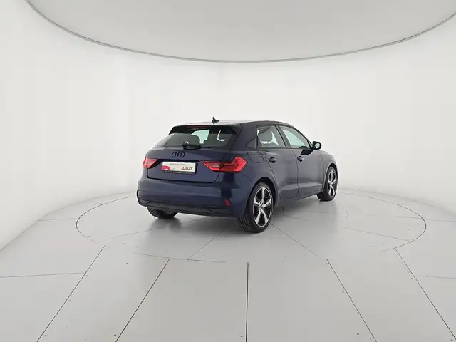 Audi A1 view 5