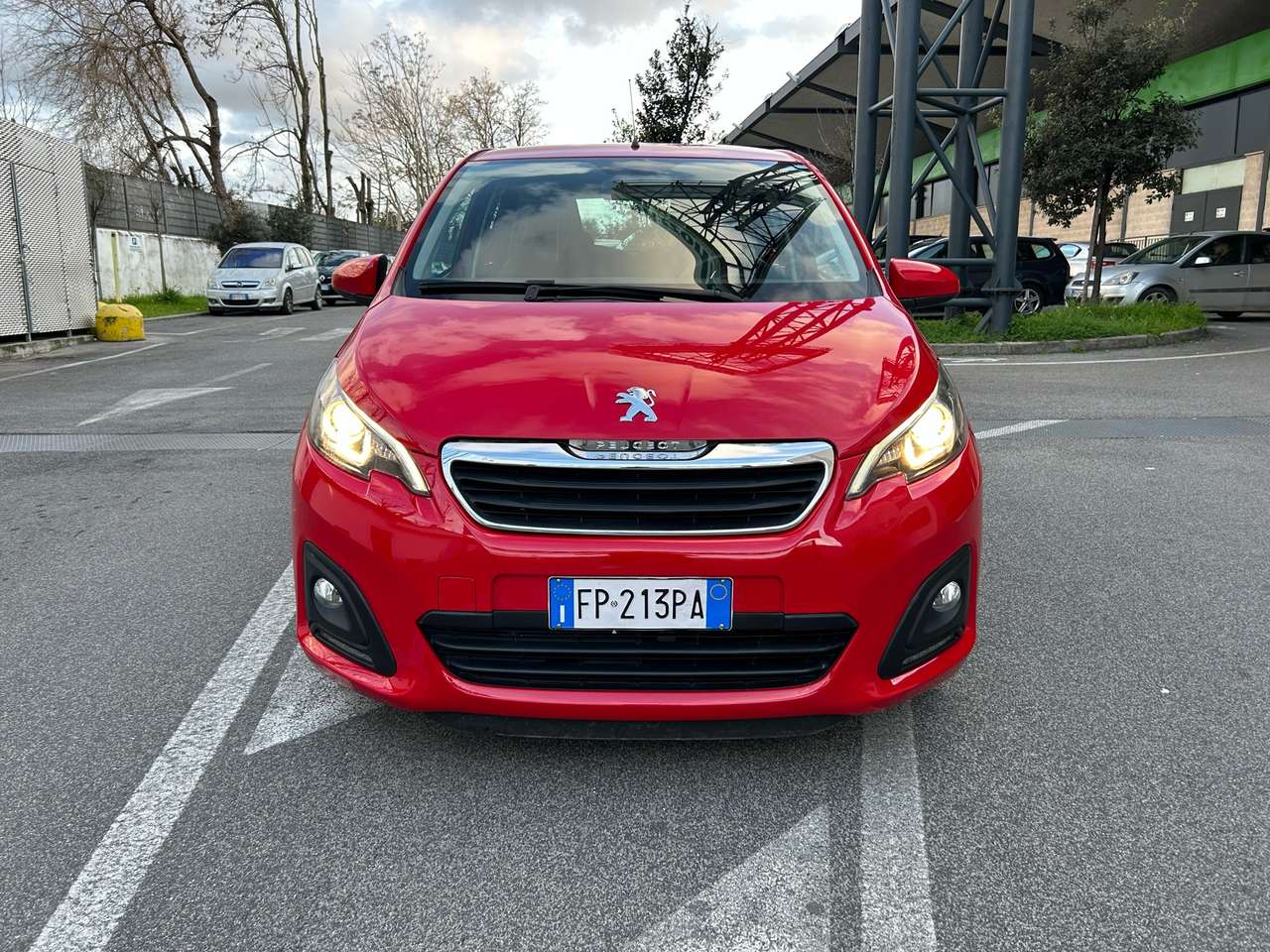 Peugeot 108 1.0 VTI EURO 6 *CAMBIO AUTOMATICO UNIPRO*