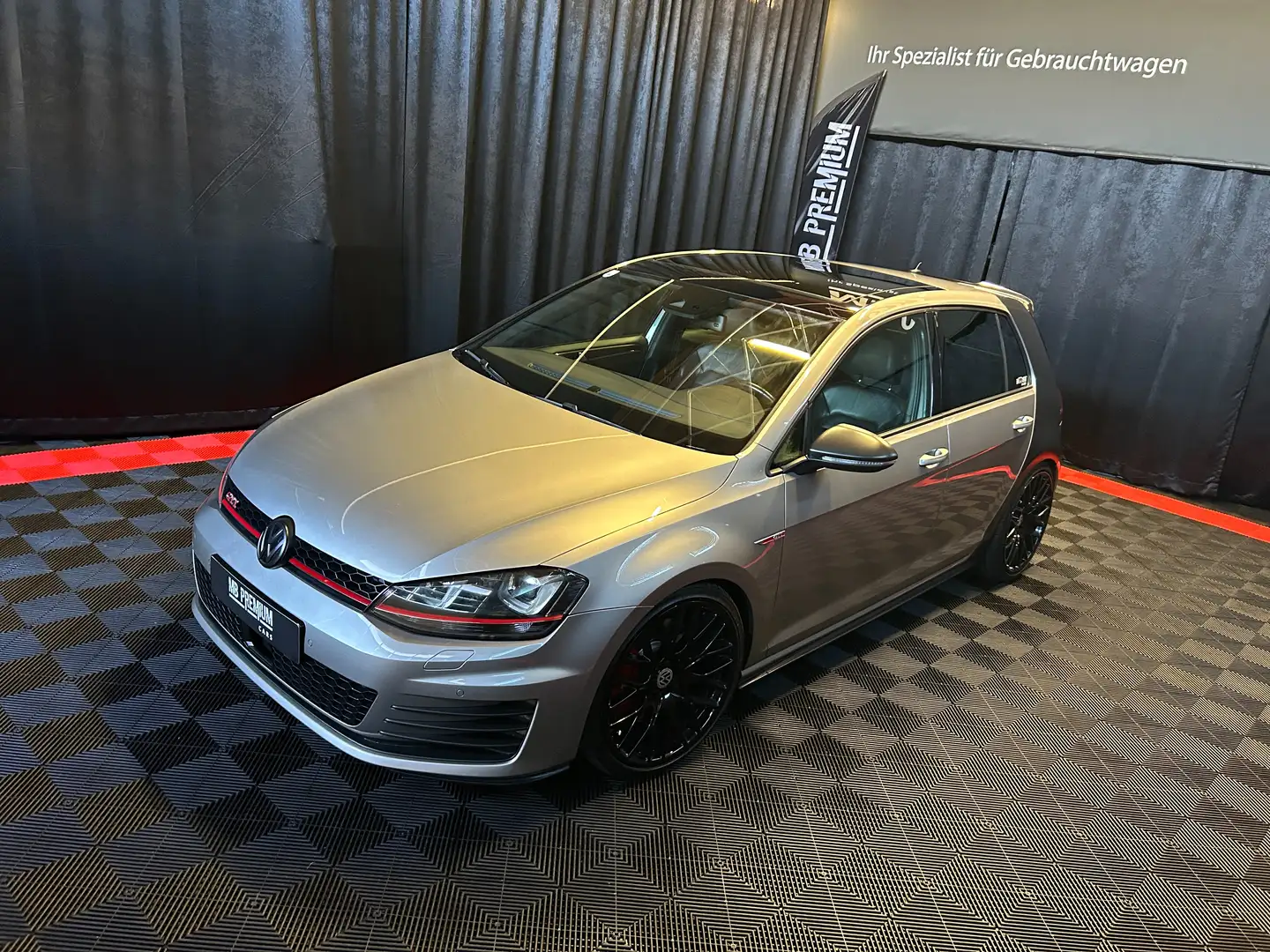 Volkswagen Golf GTI GTI Performance *ACC*H&R*AKRAPOVIC*HG* Grau - 1