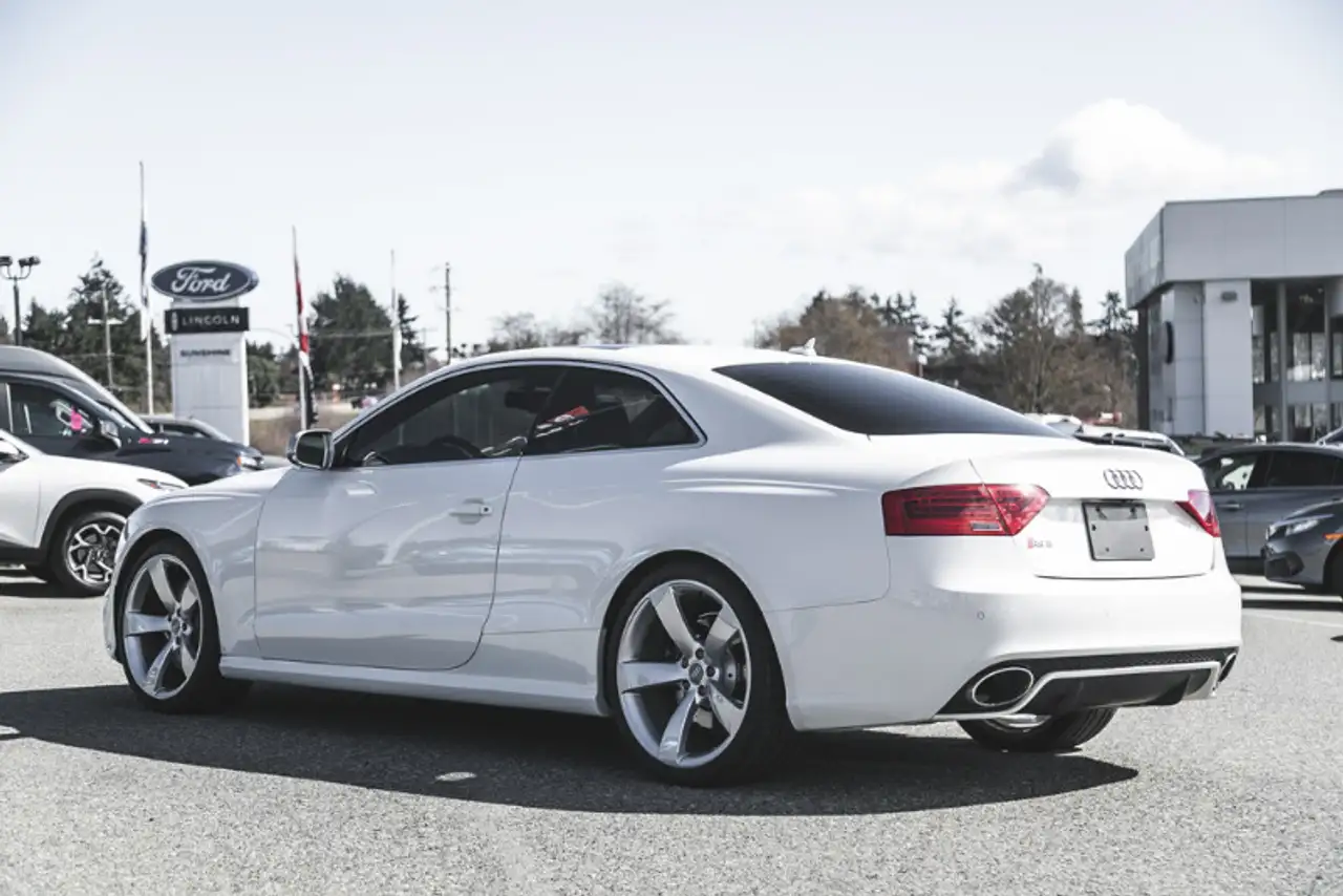 Audi RS5 photo Audi RS5