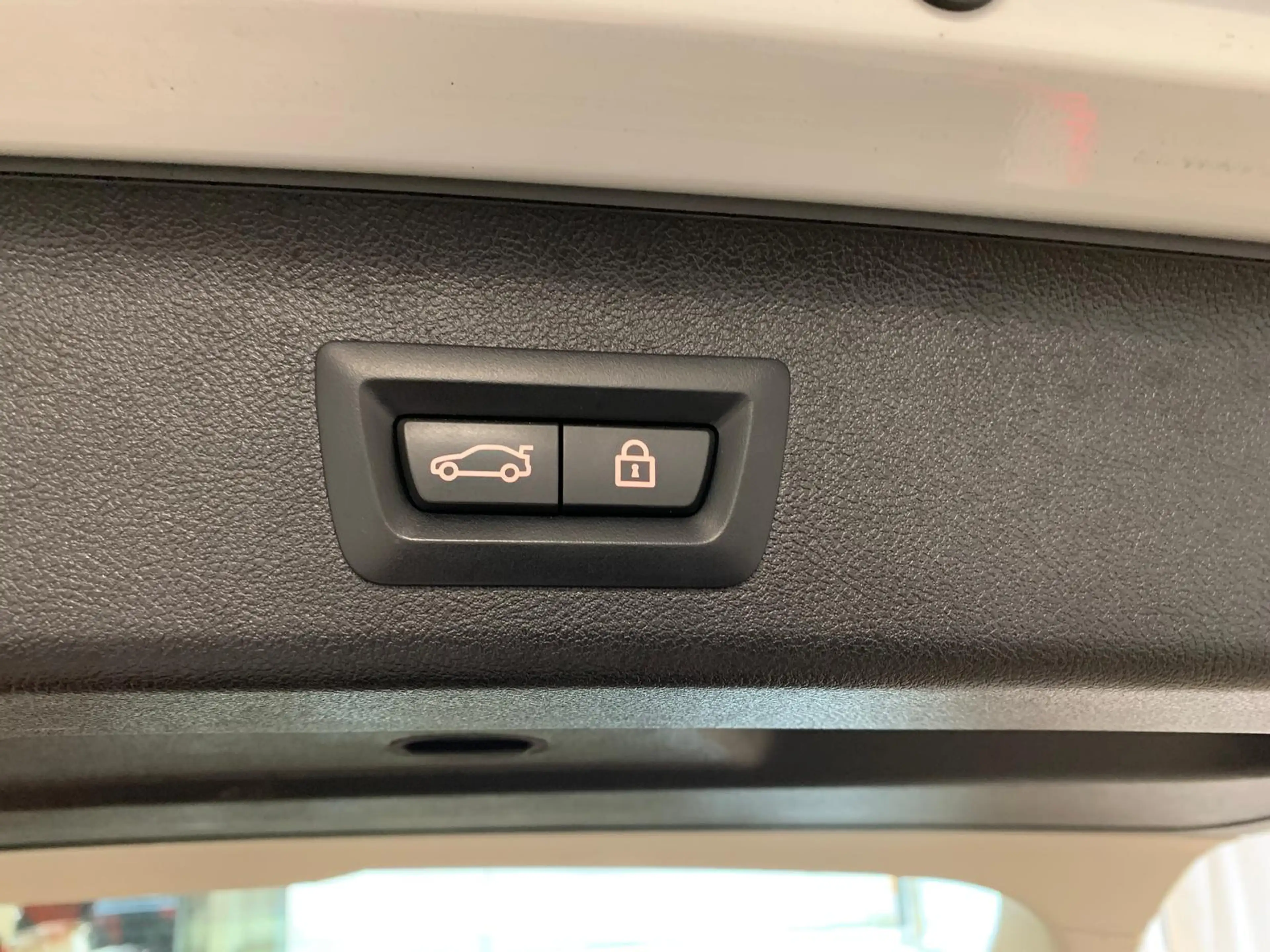 BMW 530 e Navi+ Laser 18" 360K HeadUp DrivingAssProf — photo 7