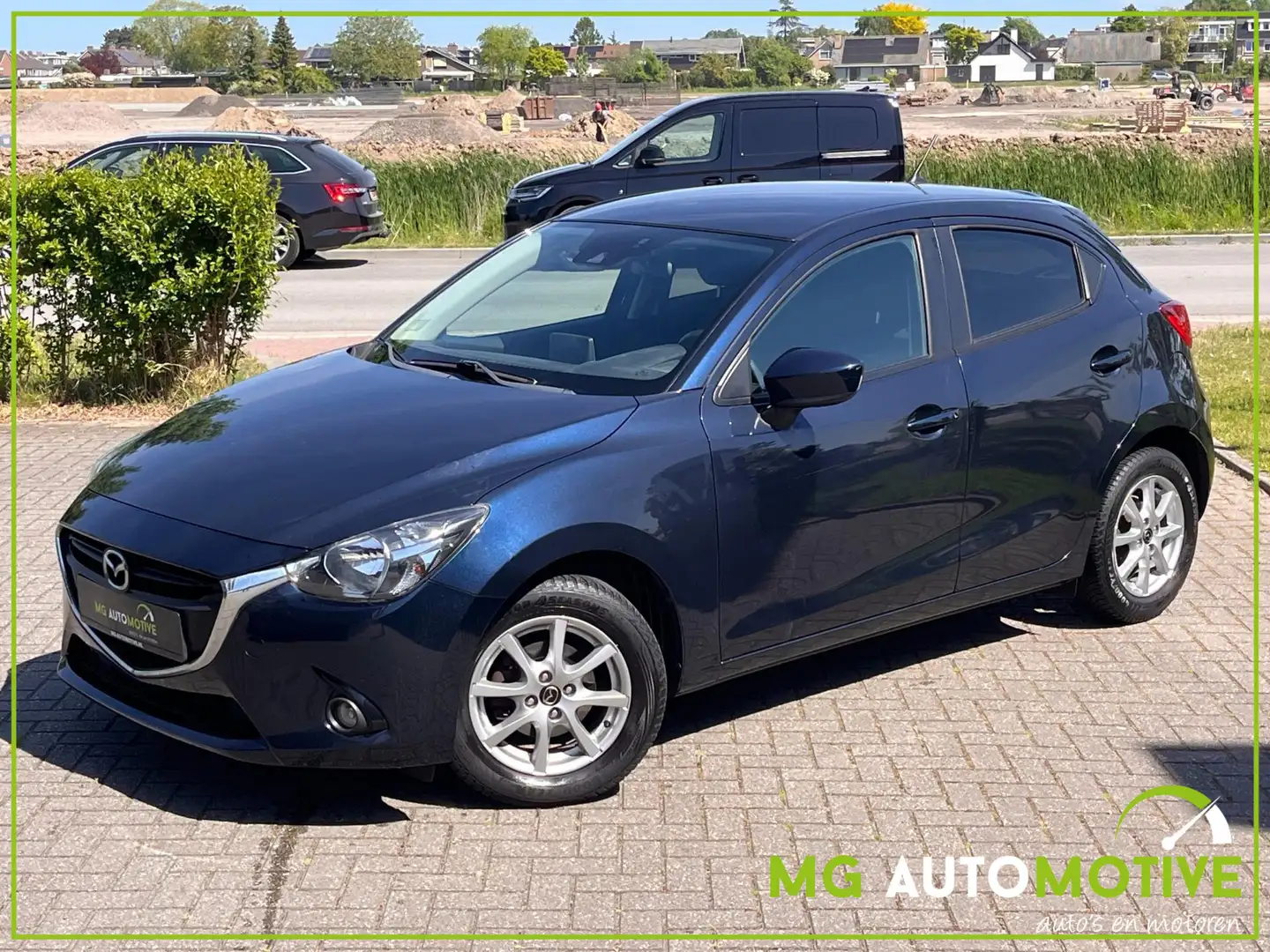 Mazda 2 1.5 Skyactiv-G GT-M Line | Navi | PDC | Stoelverwa Blauw - 2
