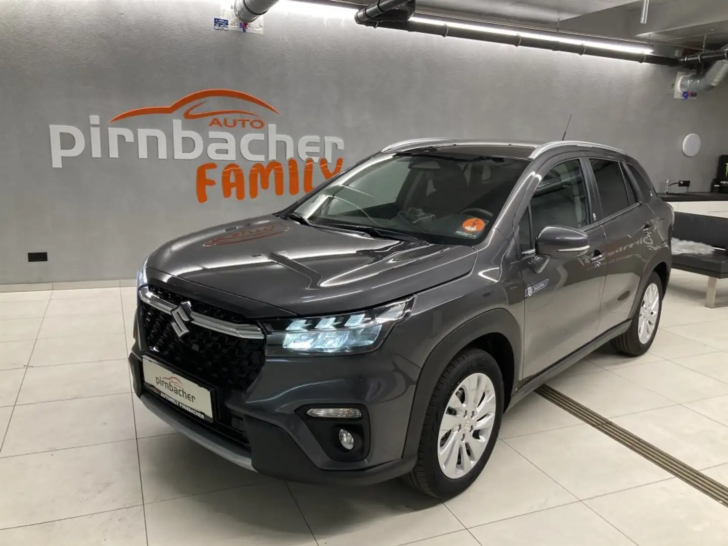 Suzuki S-Cross 1.4 HYBRID ALLGRIP shine Silber - 1