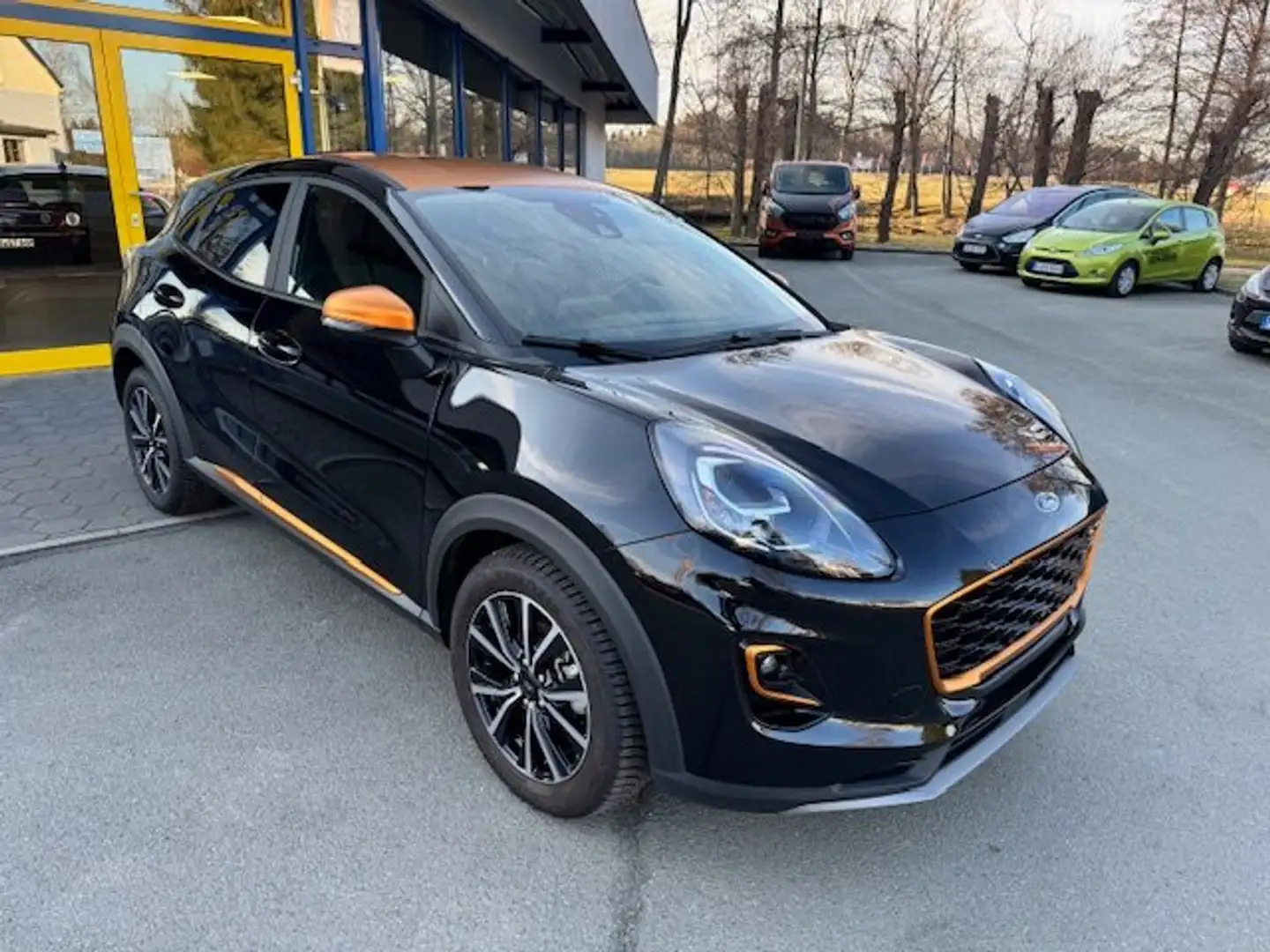 Ford Puma 1.0 Ford-Schutzbrief 4 J., FOLIERUNG LED PDC NAVI Schwarz - 1