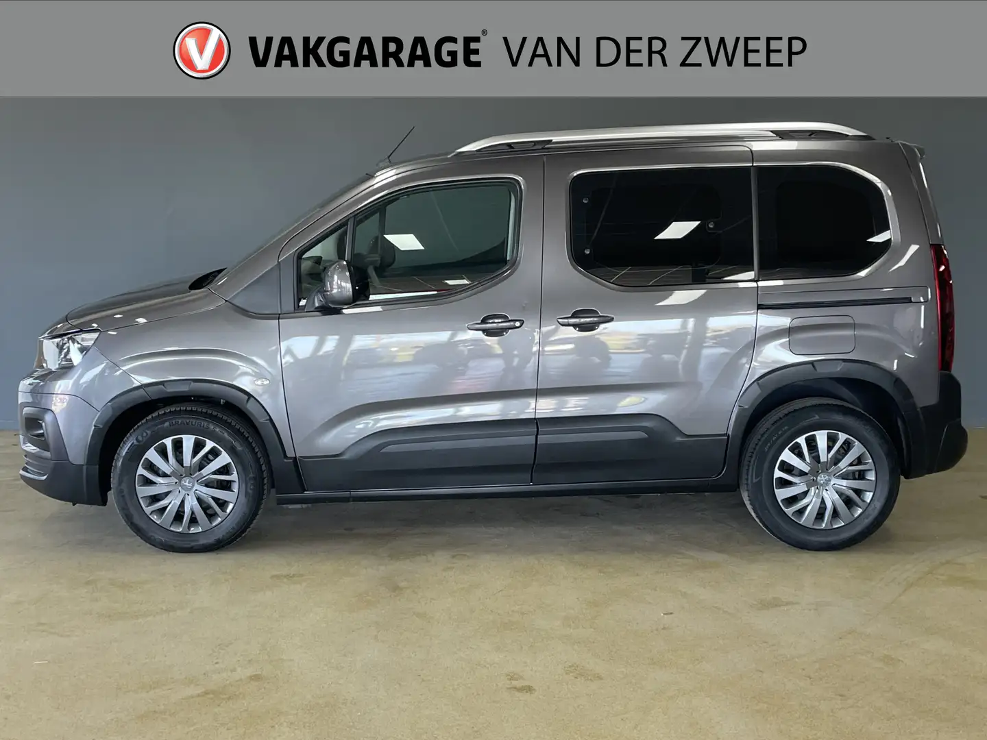 Peugeot Rifter 1.2 Puretech Active Pack | Carplay | Navi | Cruise Grijs - 2