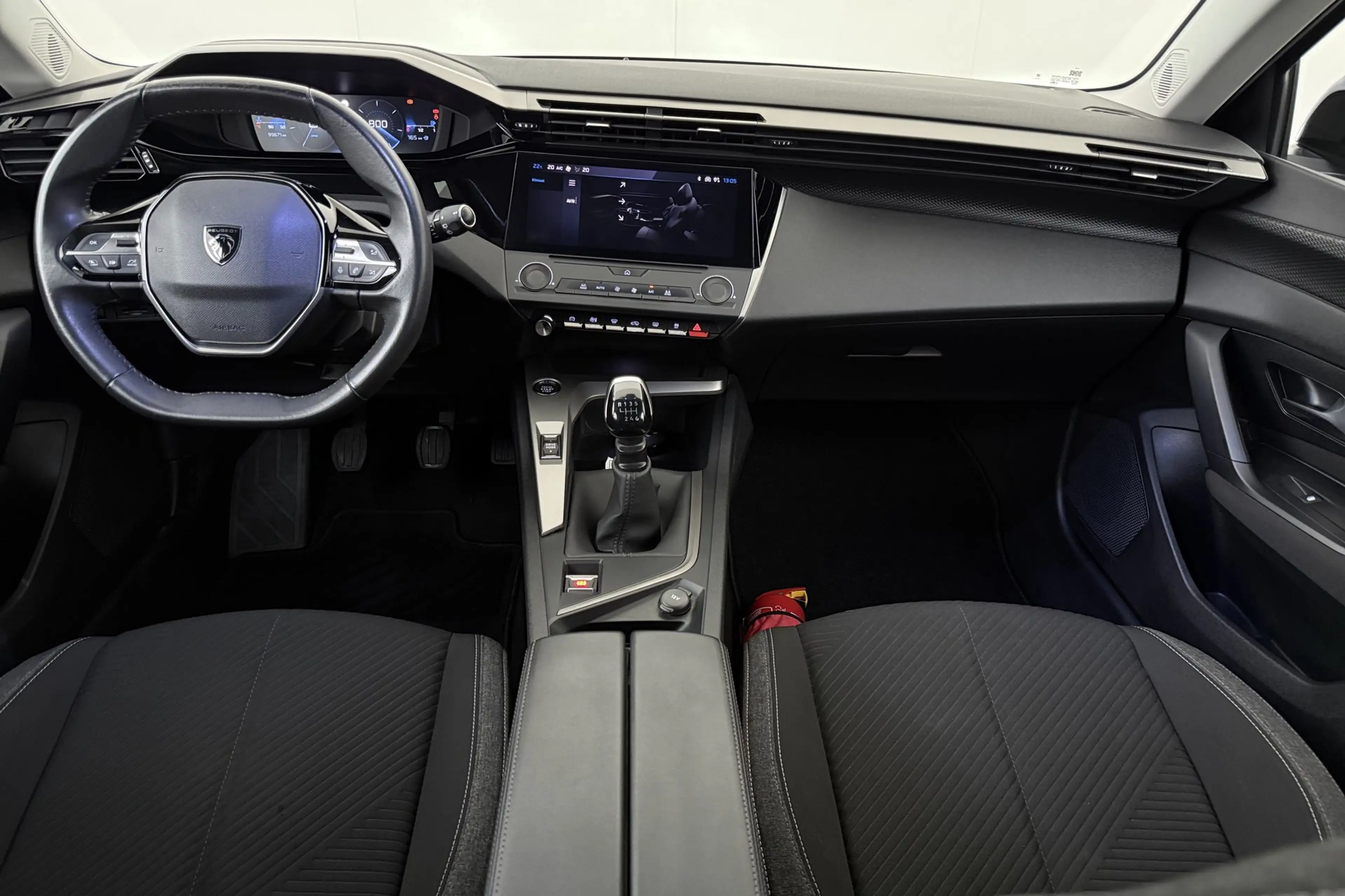 Peugeot 308 SW 1.2i  + GPS + CARPLAY + PDC + CRUISE + ALU 16 — photo 9