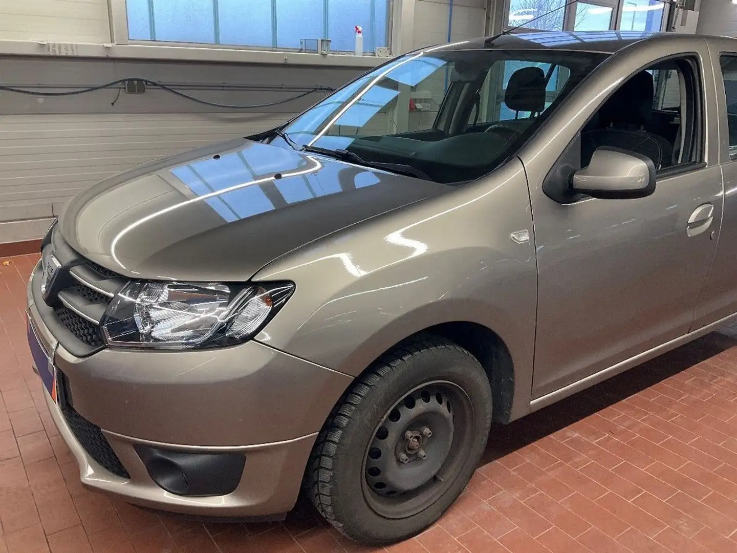 Dacia Sandero Sandero 1.2 16V 75Laureate Braun - 1