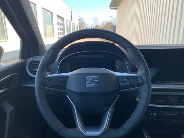 SEAT Arona view 15