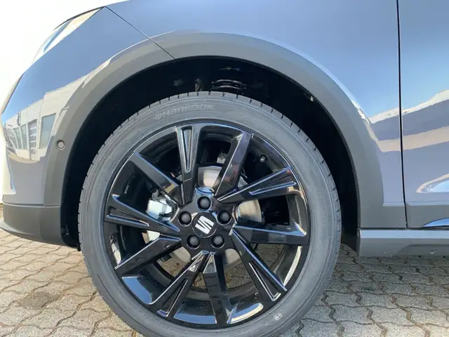 SEAT Arona view 13