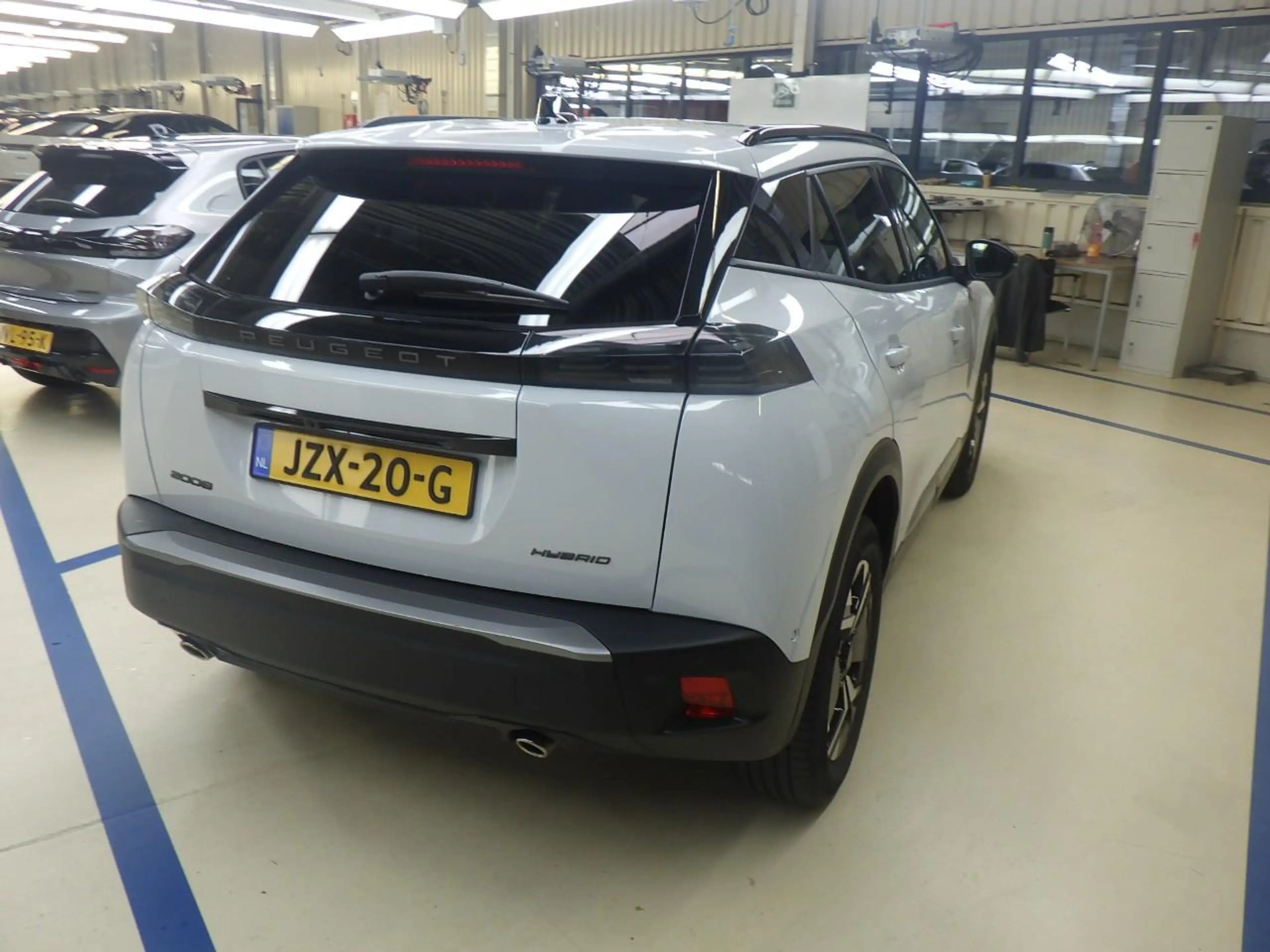 Peugeot 2008 1.2 Hybrid 145 Allure Tot 8 Jaar Garantie | Automa — photo 3