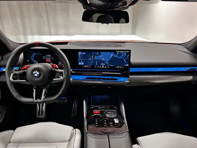 BMW M5 view 5