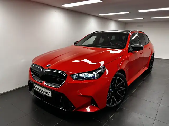 BMW M5 view 7