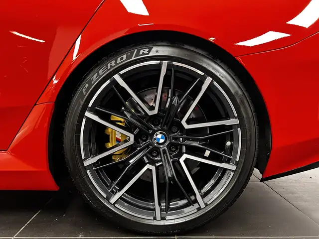 BMW M5 view 6