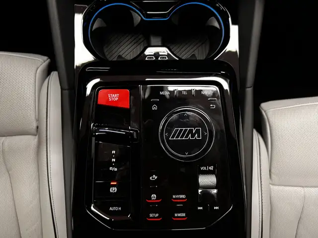 BMW M5 view 26