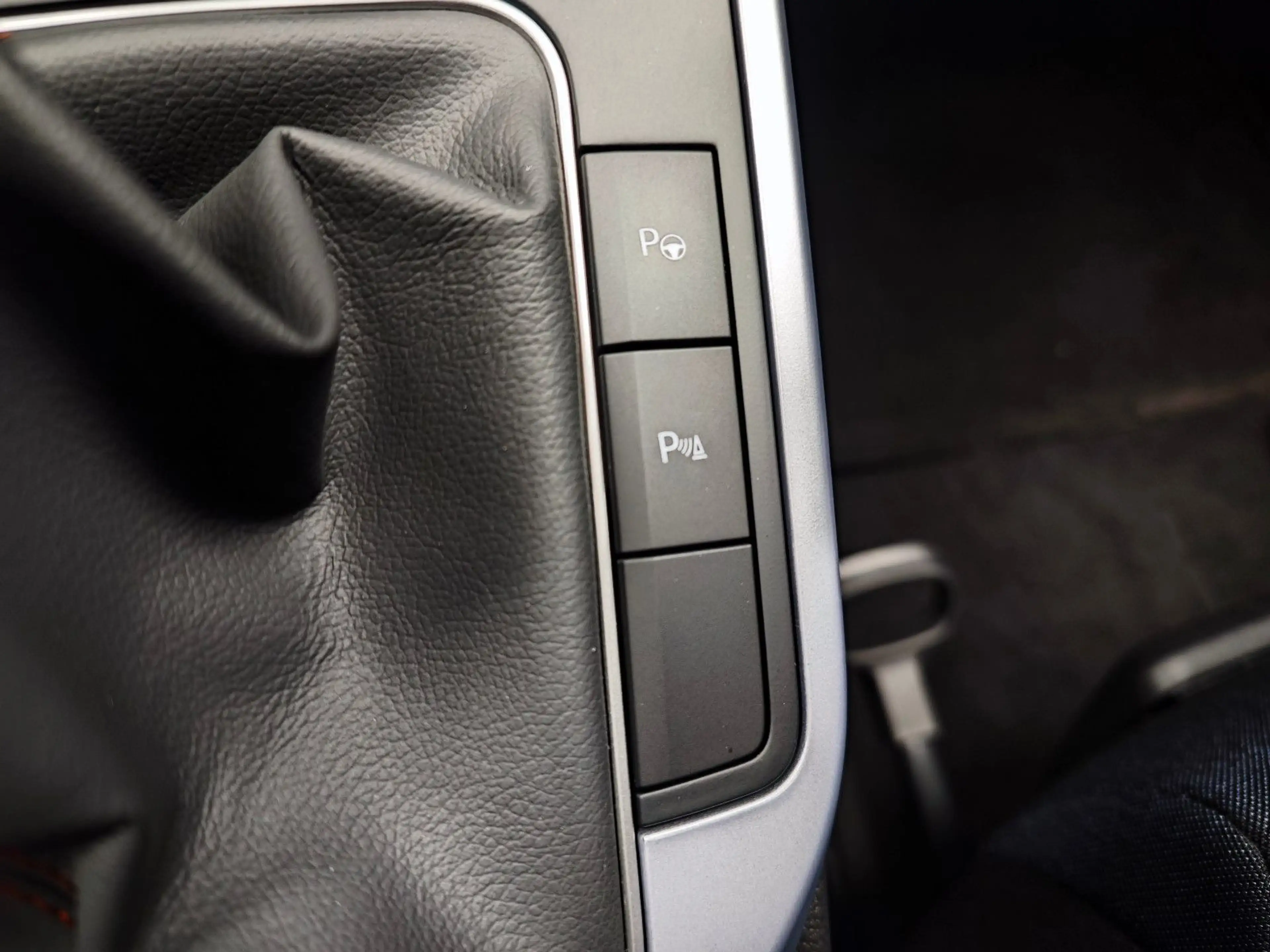 SEAT Arona 1.0 TGI FR ACC|Kam|LED|SHZ|FullLink — photo 14