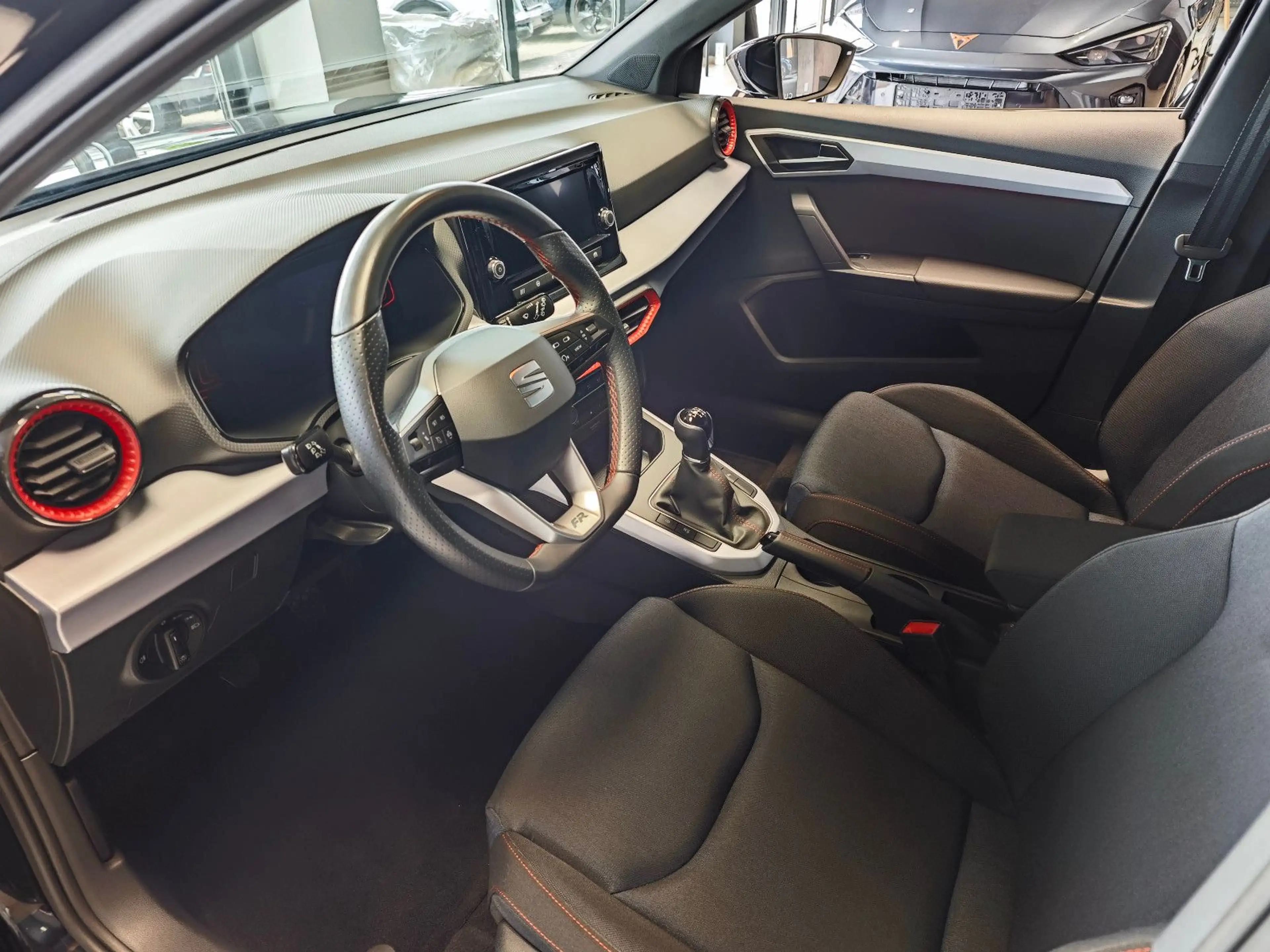 SEAT Arona 1.0 TGI FR ACC|Kam|LED|SHZ|FullLink — photo 6