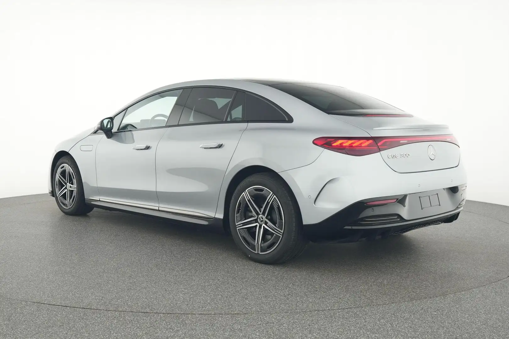 Mercedes-Benz EQE 300 AMG Line 300 AMG LINE Plateado - 2