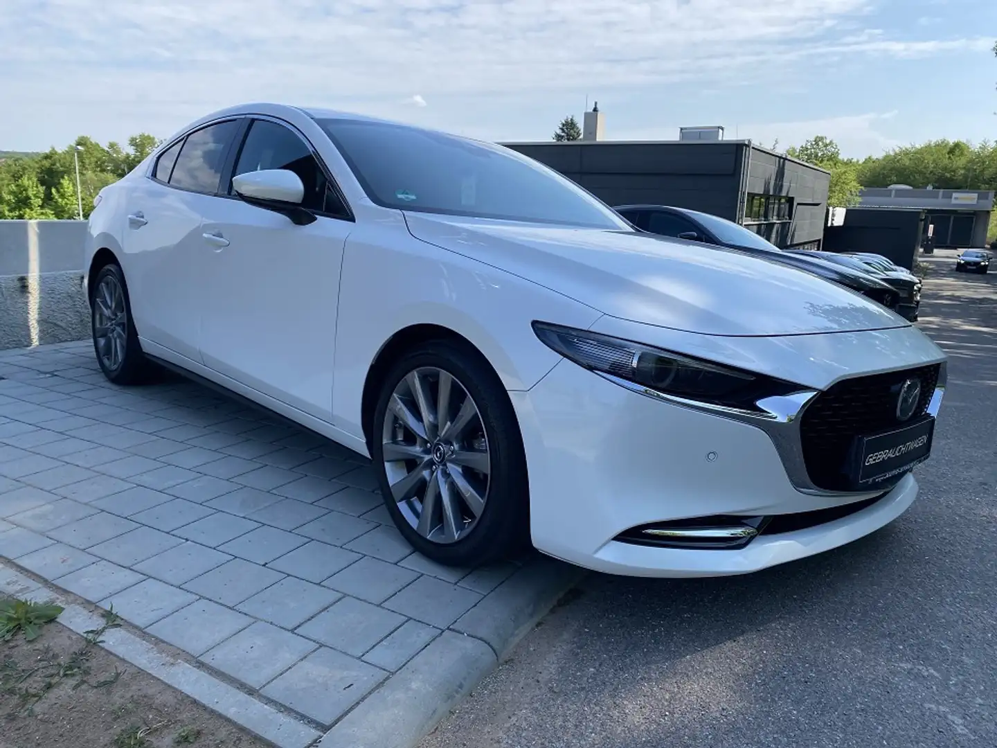 Mazda 3 SKYACTIV-X 2.0 M Hybrid Mazda3 Fastback X 2.0 SELE Blanc - 2