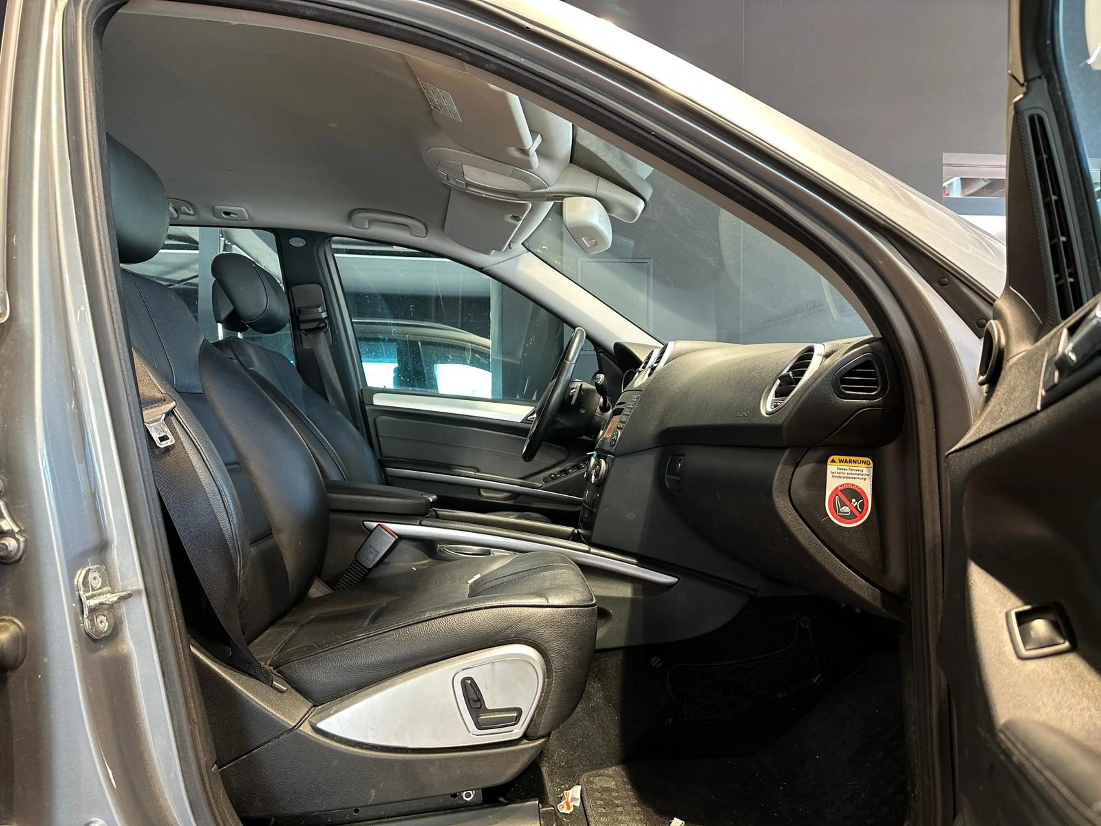 Mercedes-Benz ML 300 CDI 4M SPORTPAKET AHK-3,5T 1.HAND SCHECKHEFT — photo 13