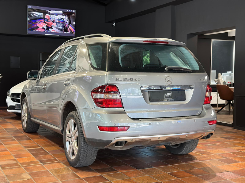 Mercedes-Benz ML 300 CDI 4M SPORTPAKET AHK-3,5T 1.HAND SCHECKHEFT — photo 3