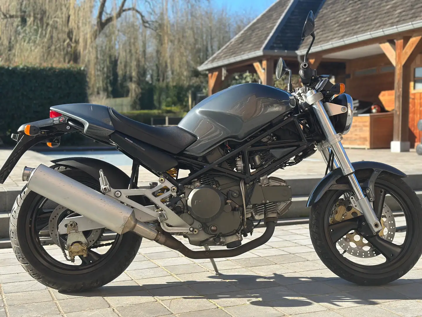 Ducati Monster 600 Modrá - 1