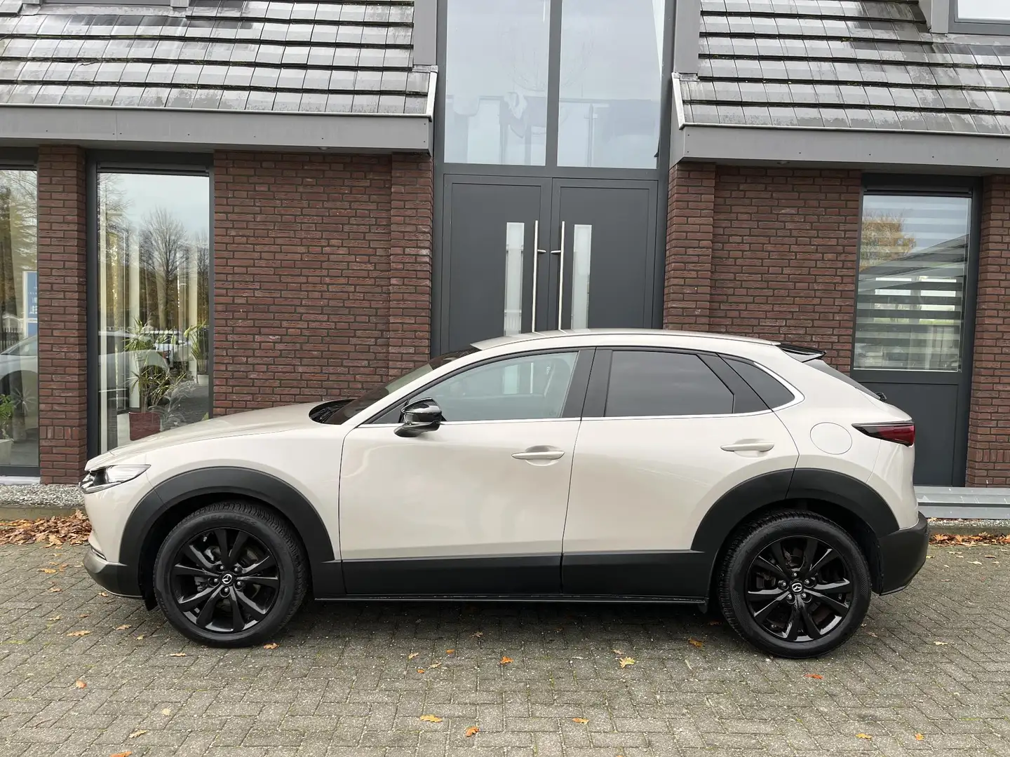 Mazda CX-30 2.0 e-SkyActiv-G M Hybrid Homura NAV | ADAPTIVE CR Grijs - 2