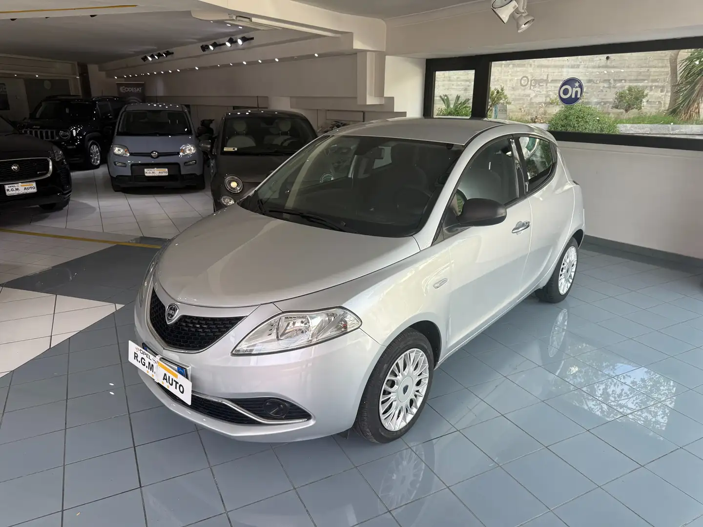 Lancia Ypsilon Ypsilon III 2015 1.3 mjt Gold Argento - 2