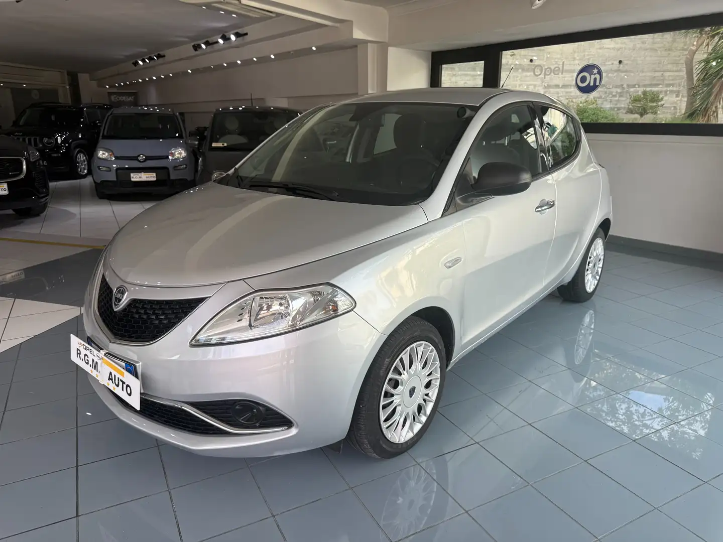 Lancia Ypsilon Ypsilon III 2015 1.3 mjt Gold Argento - 1