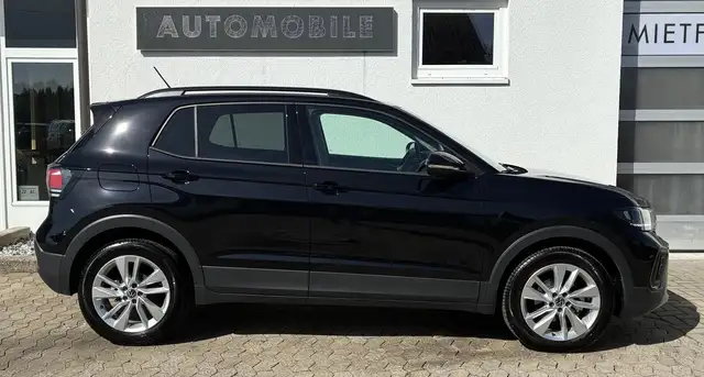 Volkswagen T-Cross view 4