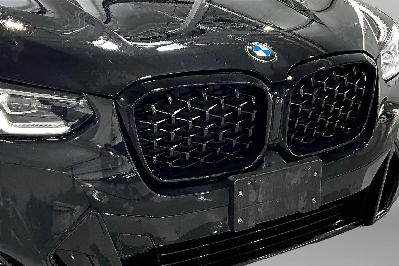 BMW X4 photo BMW X4