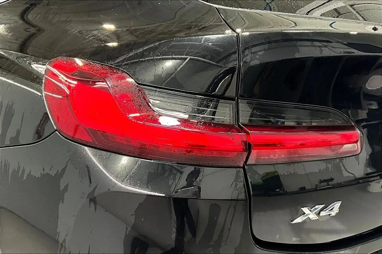 BMW X4 photo BMW X4