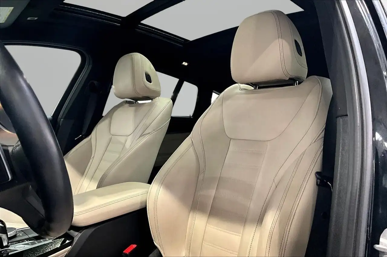 BMW X4 photo BMW X4