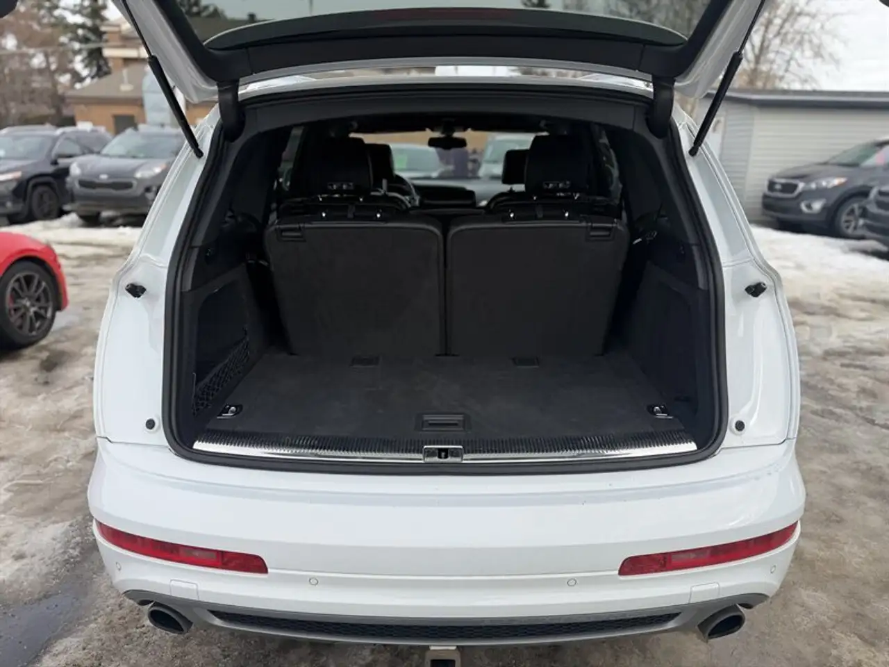 Audi Q7 снимка Audi Q7
