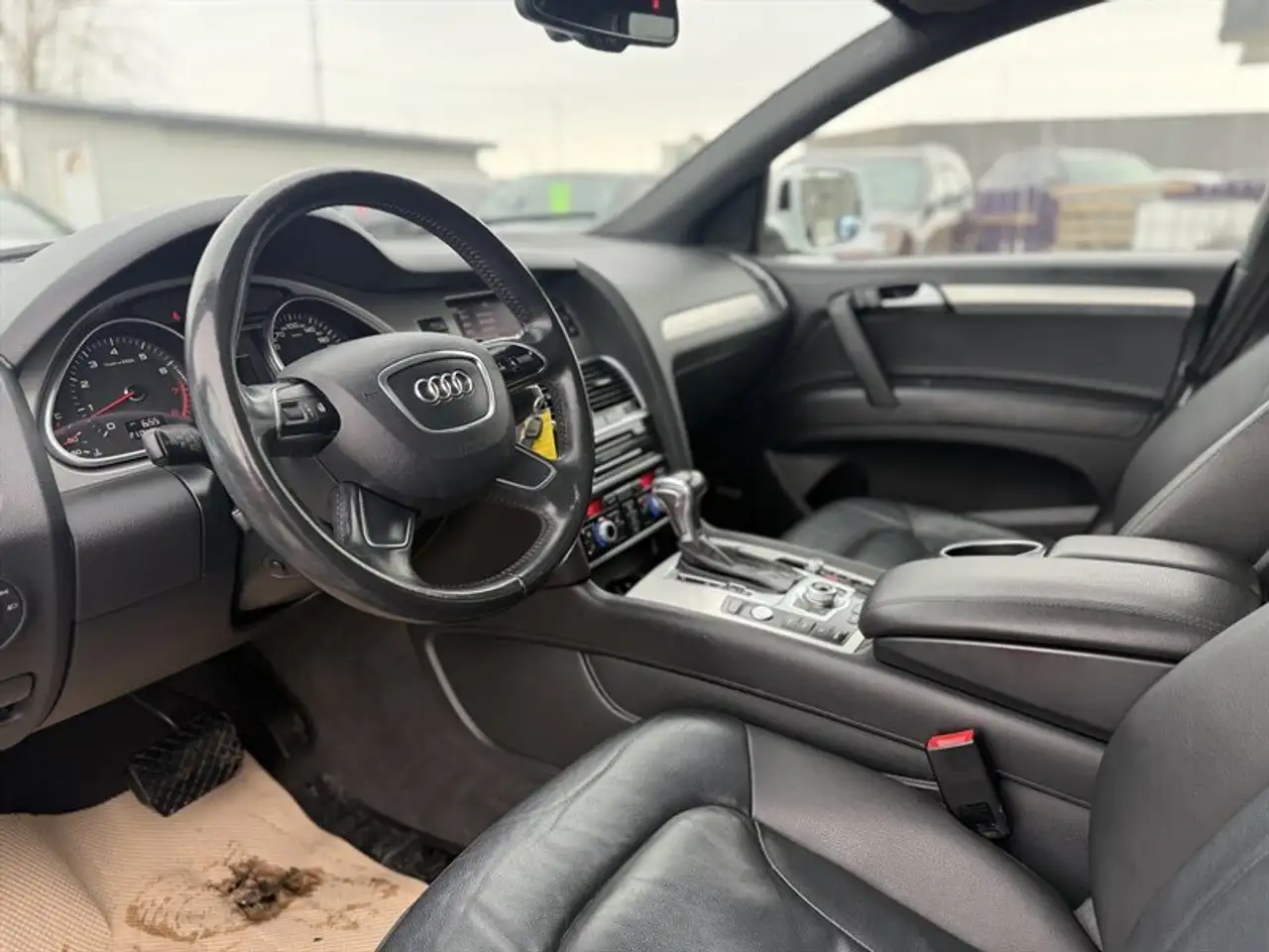 Audi Q7 снимка Audi Q7