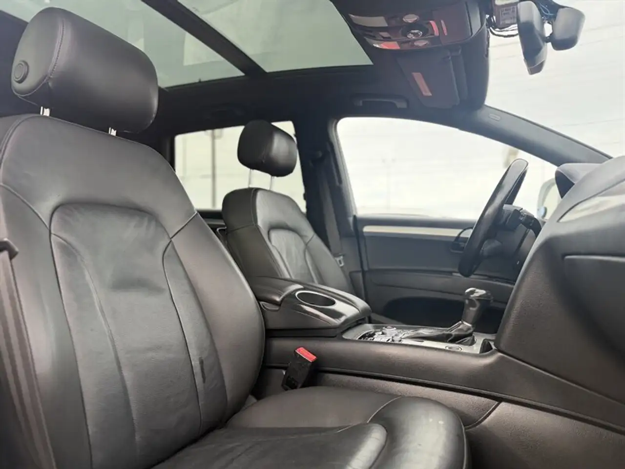 Audi Q7 снимка Audi Q7