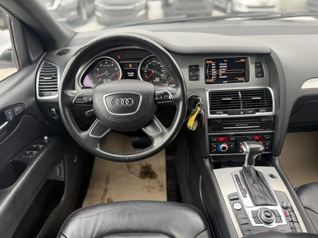 Audi Q7 снимка Audi Q7