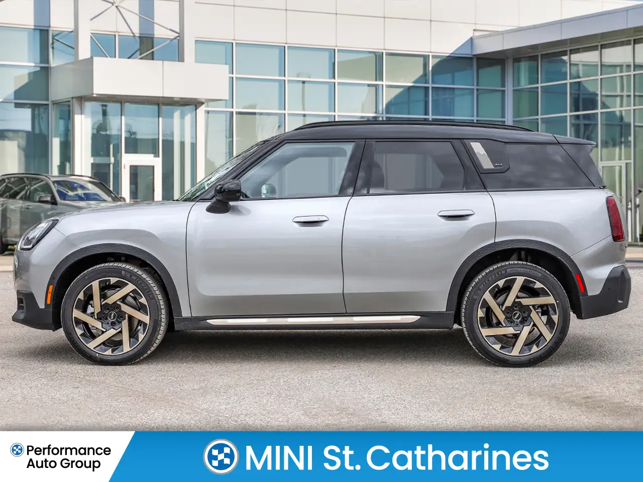 MINI Countryman снимка MINI Countryman