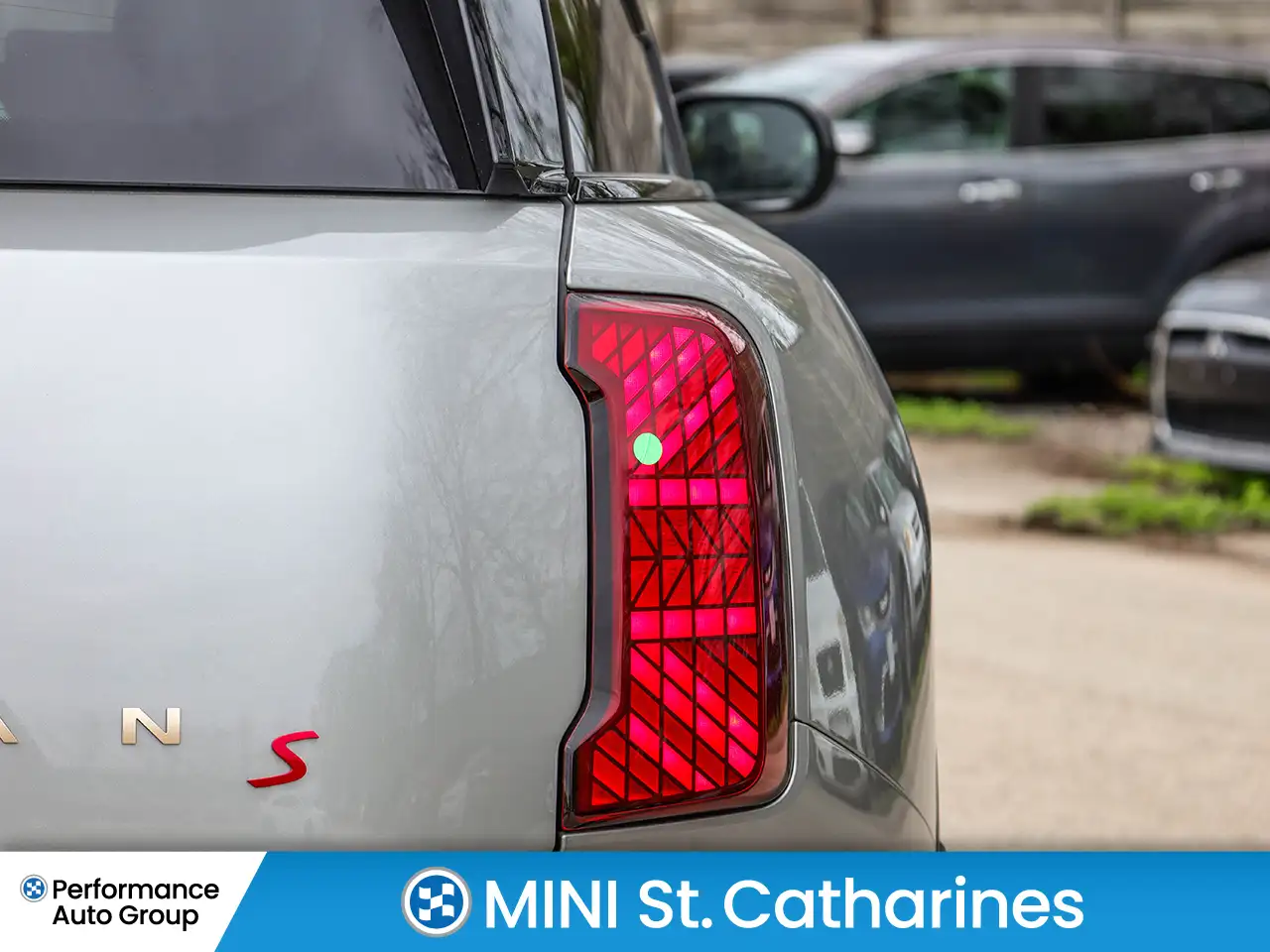MINI Countryman снимка MINI Countryman